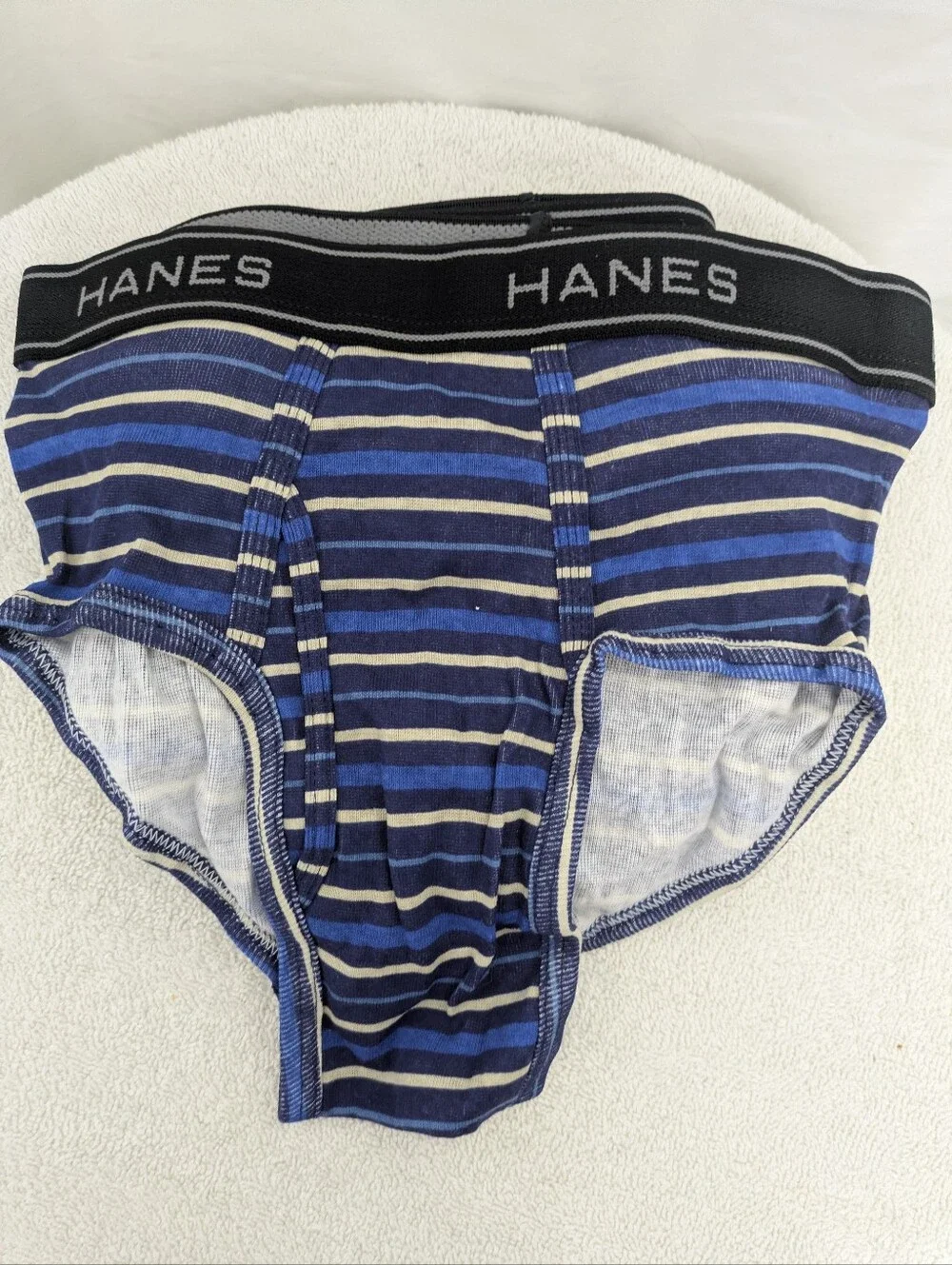 NWOT Hanes Boys Briefs Size L 14-16 5 Pack Tagless Cotton Underwear
